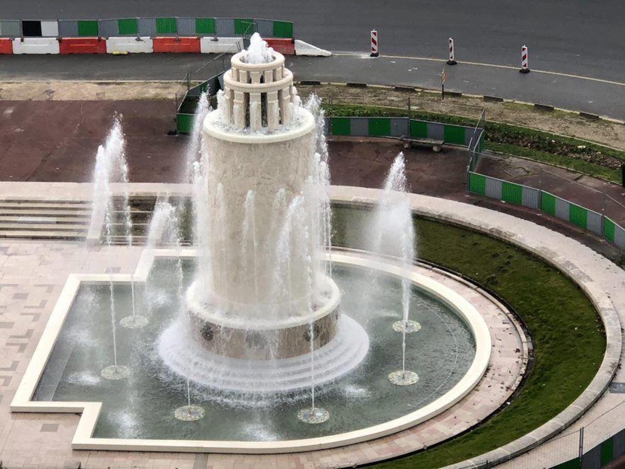 Fontaine Saint Cloud Spot Street Paris Skate Spot 4/5