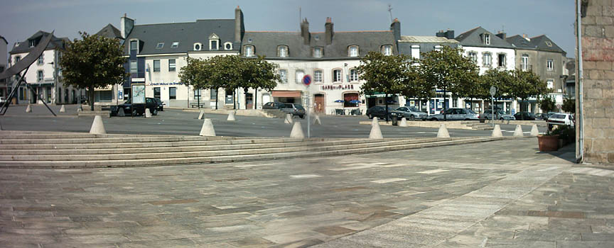 Église Plaza Quimperlé Skate Spot 3/5
