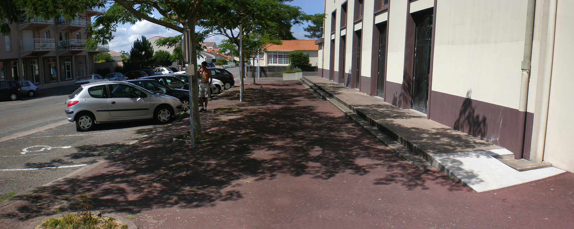 Hôtel de Ville Spot Street Saint Brevin les Pins Skate Spot 2/5