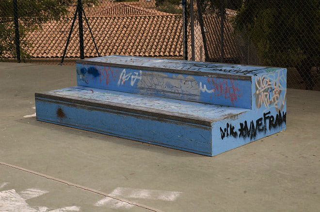 Stade Valène Skatepark Saint Gély du Fesc Skate Spot 2/5