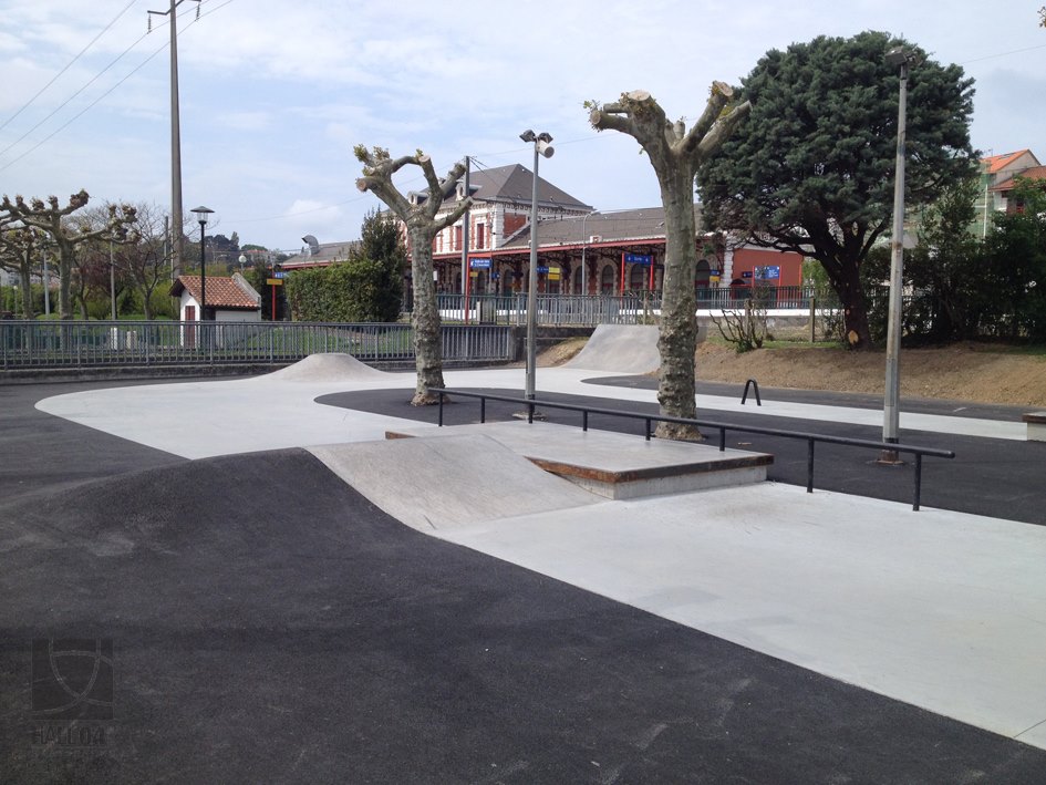 Ravel Skatepark Saint Jean de Luz Skate Spot 3/5