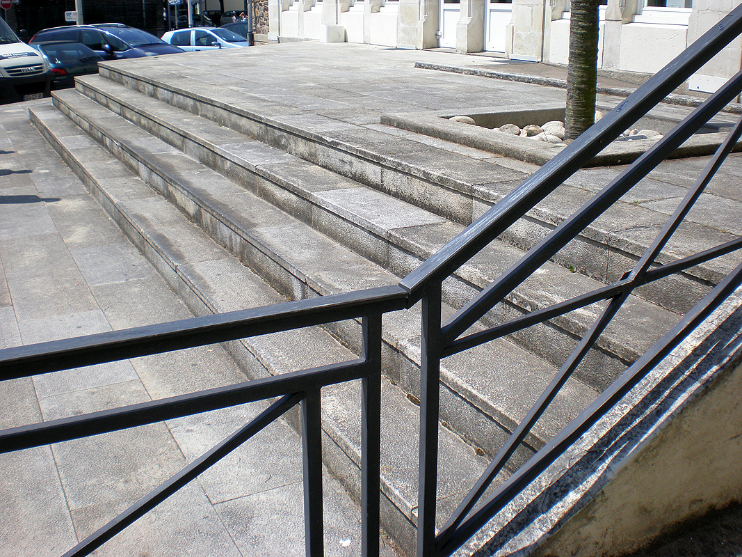 École d' Art Spot Street Saint Nazaire Skate Spot 3/5
