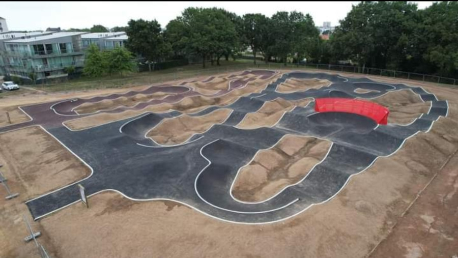 Reton Pumptrack Saint Nazaire Skate Spot 3/5