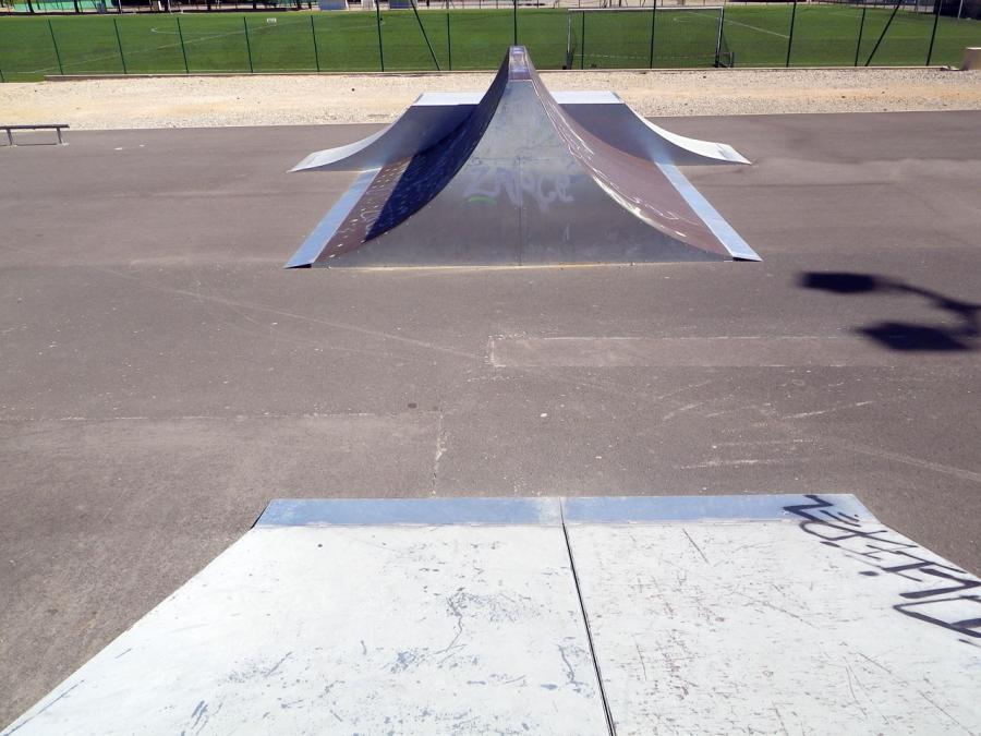 Complexe Sportif Dides Skatepark Vendargues Skate Spot 3/5