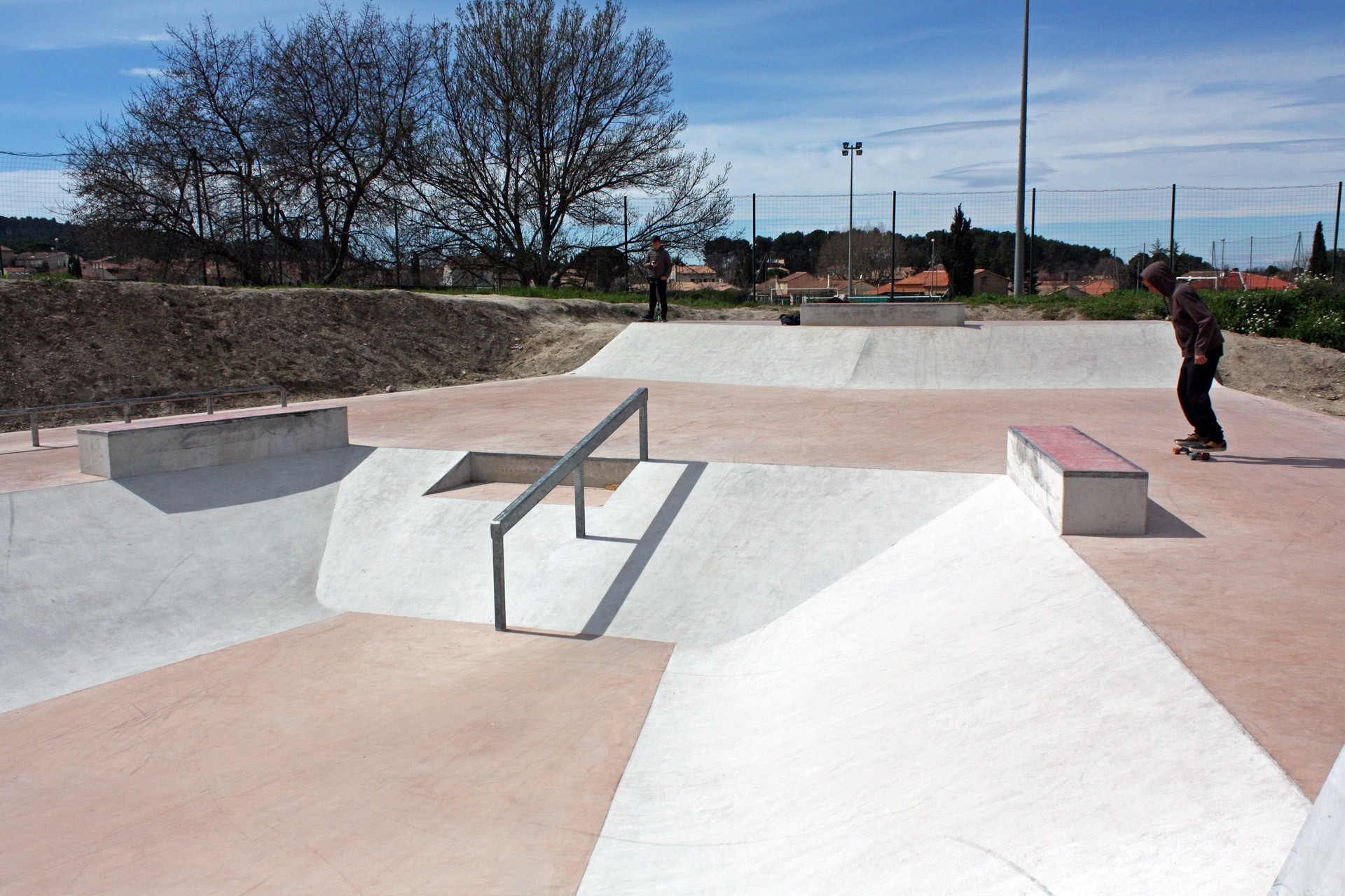Simiane Skatepark Simiane Collongue Skate Spot 4/5