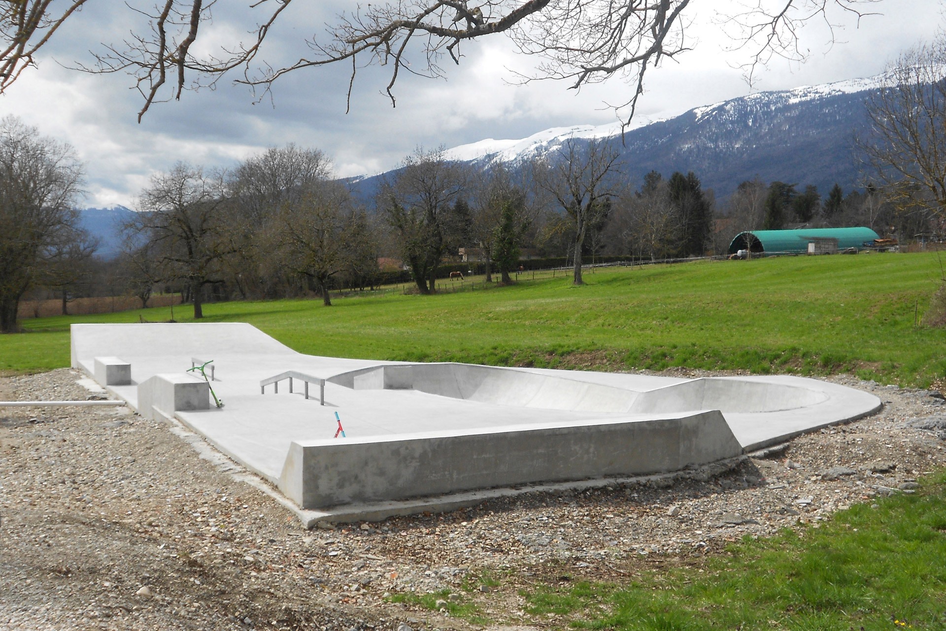 Chevry Bowl Chevry Skate Spot 3/5