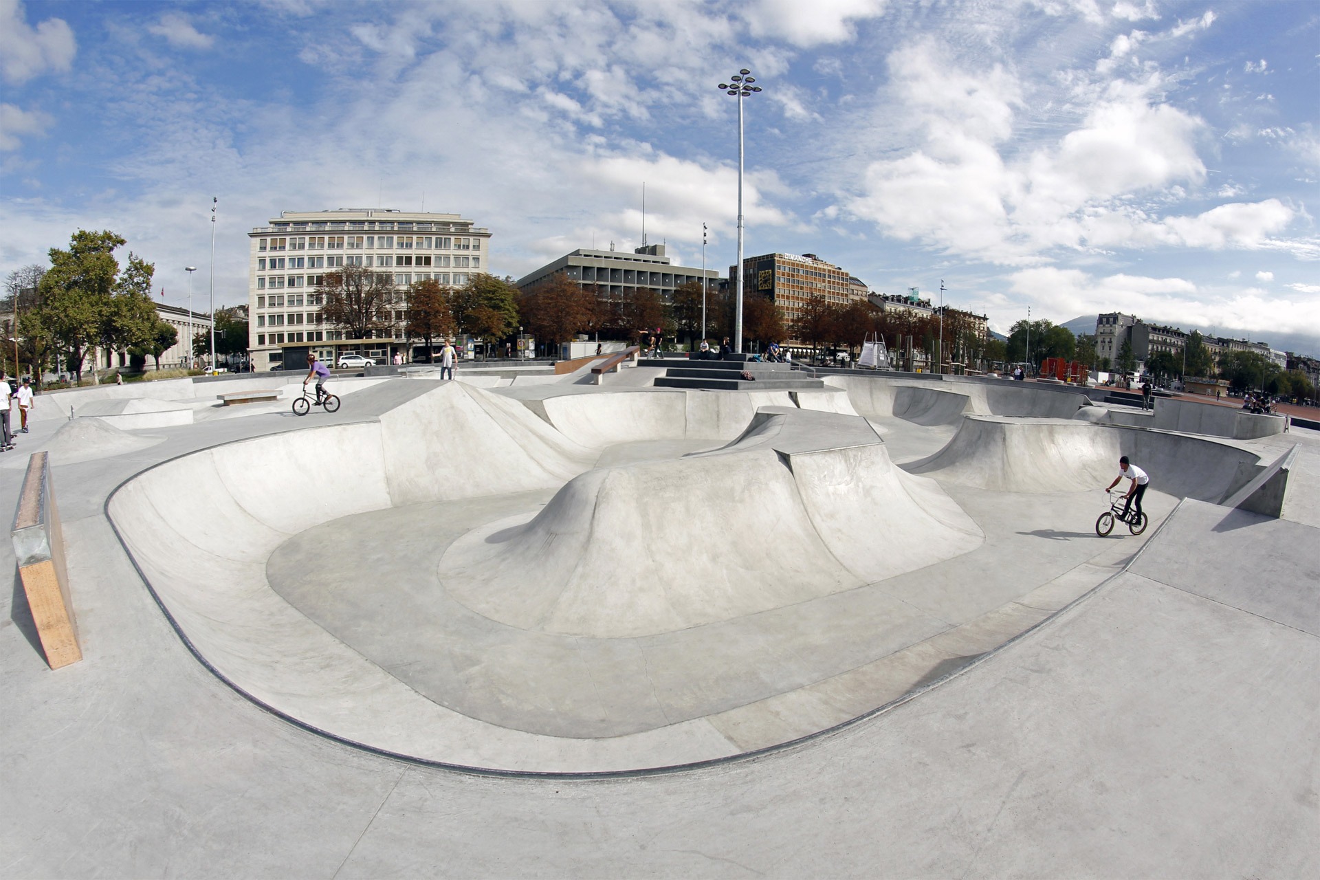 Plainpalais Skatepark Genève Skate Spot 5/5