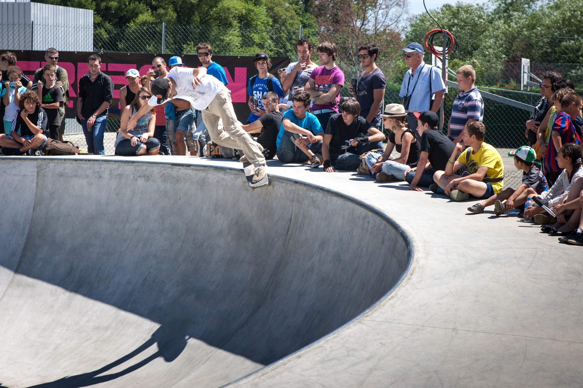 Les Trois Sources Bowl Bourg lès Valence Skate Spot 4/5