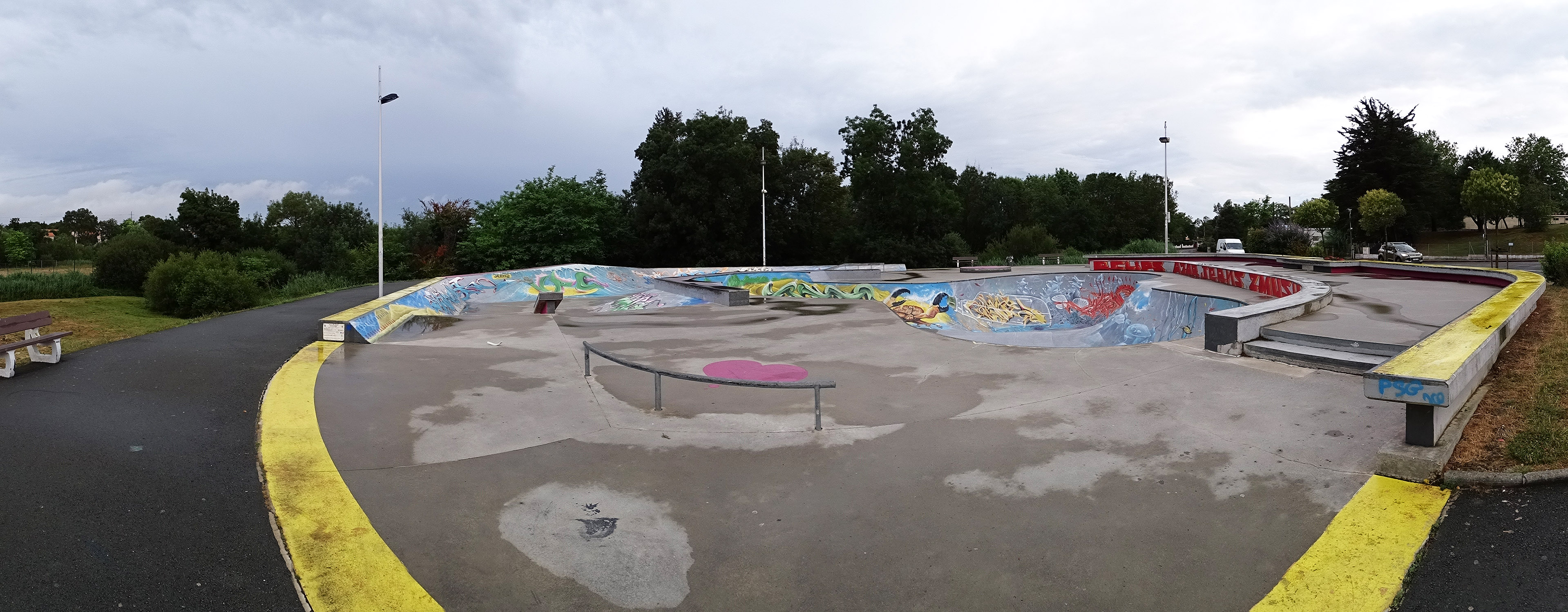 Cordouan Skatepark Royan Skate Spot 4/5
