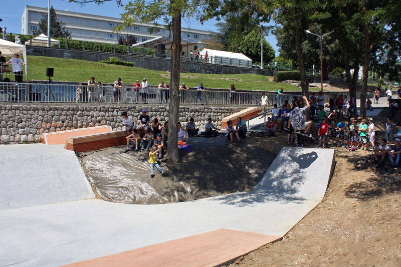 St Gaudens Skatepark Saint Gaudens Skate Spot 4/5