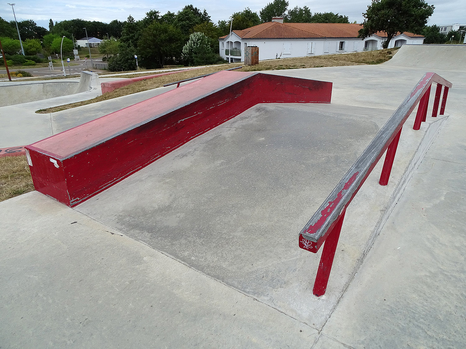 Médiathèque Rimbaud Skatepark Les Sables d' Olonne Skate Spot 4/5