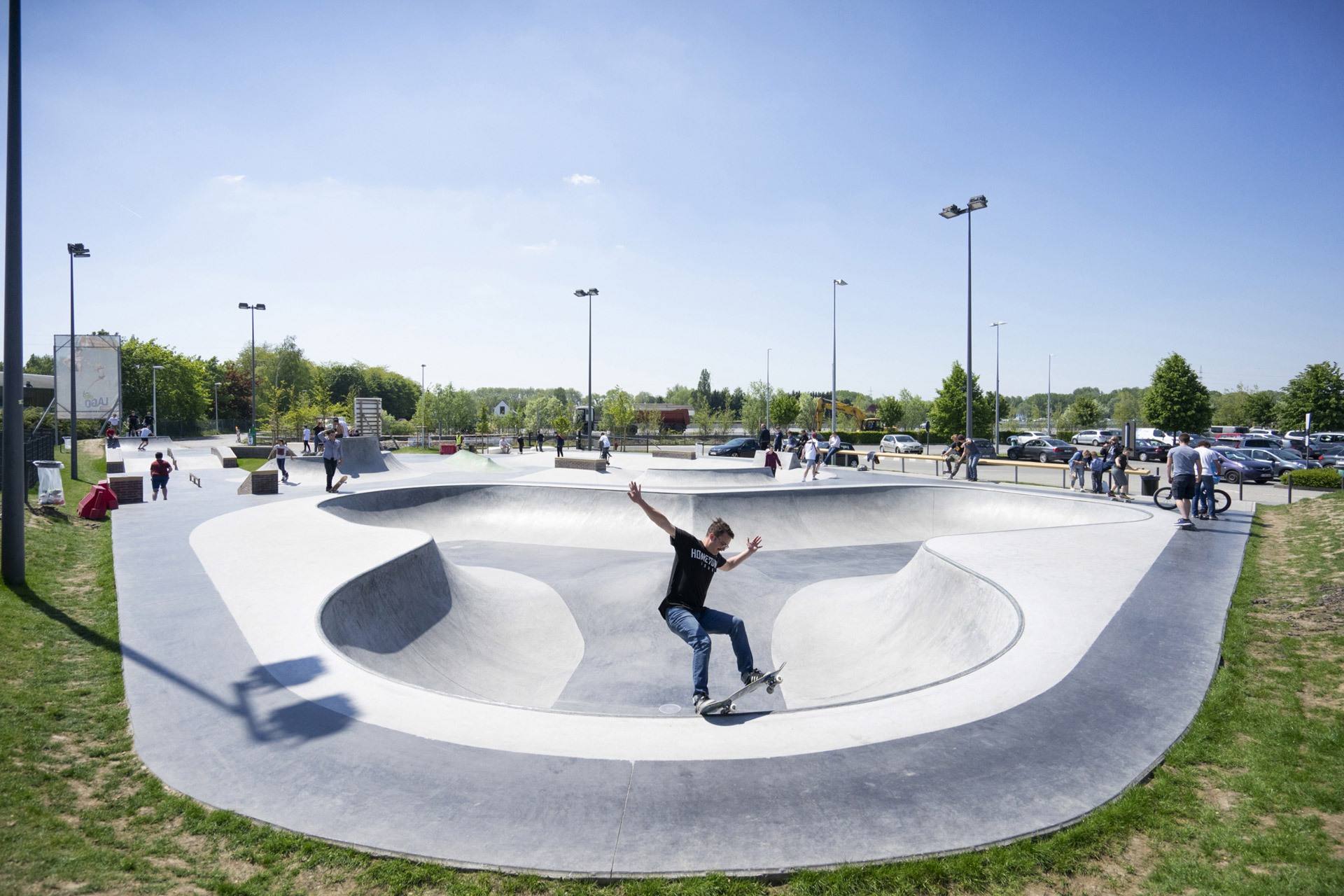Le Grand Large Skatepark Mons Skate Spot 4/5