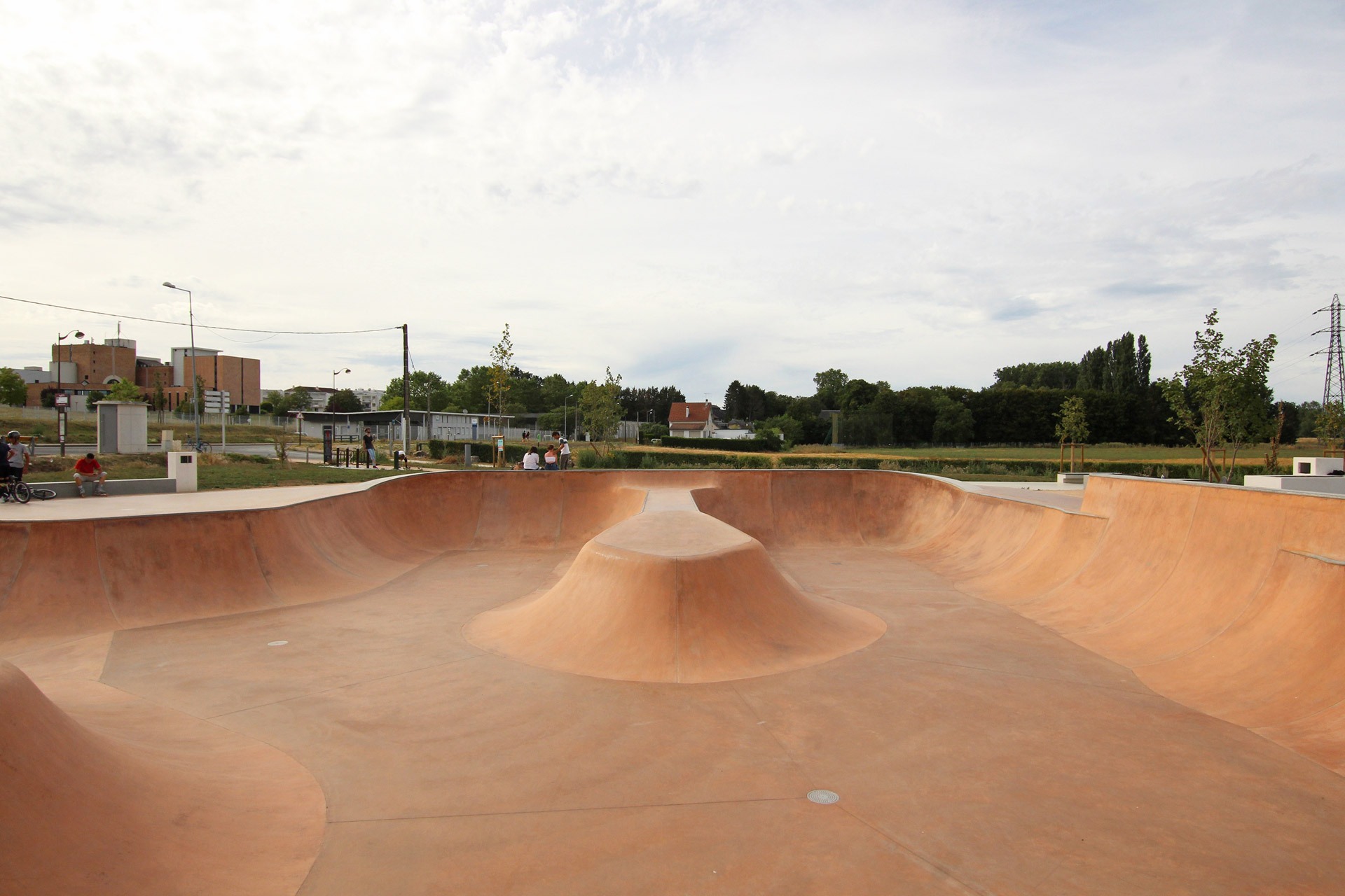 Arthur Noyer Skatepark Bourges Skate Spot 4/5