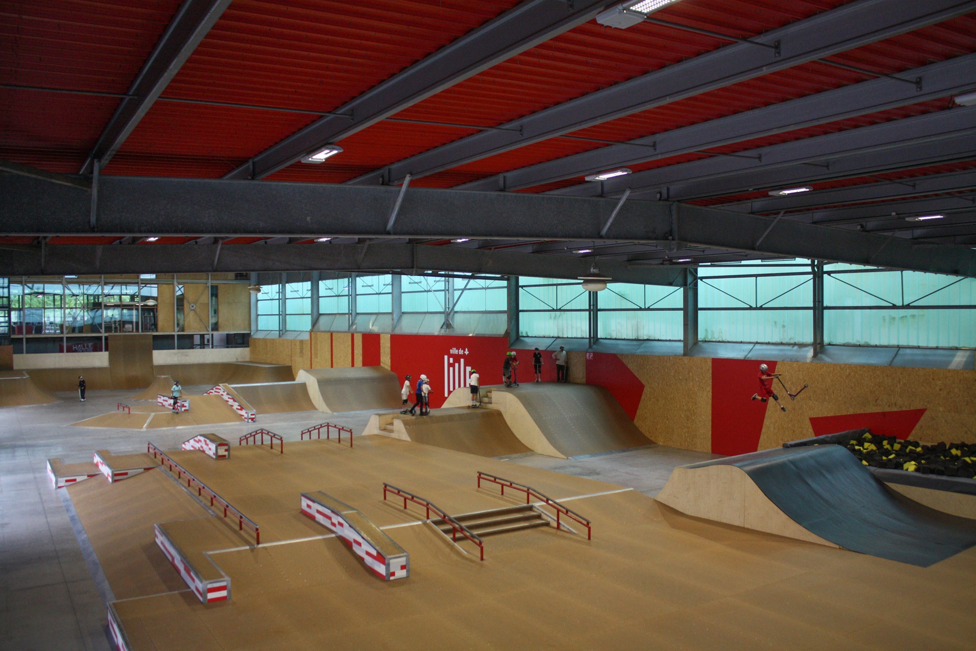 Halle de Glisse Indoor Lille Skate Spot 5/5