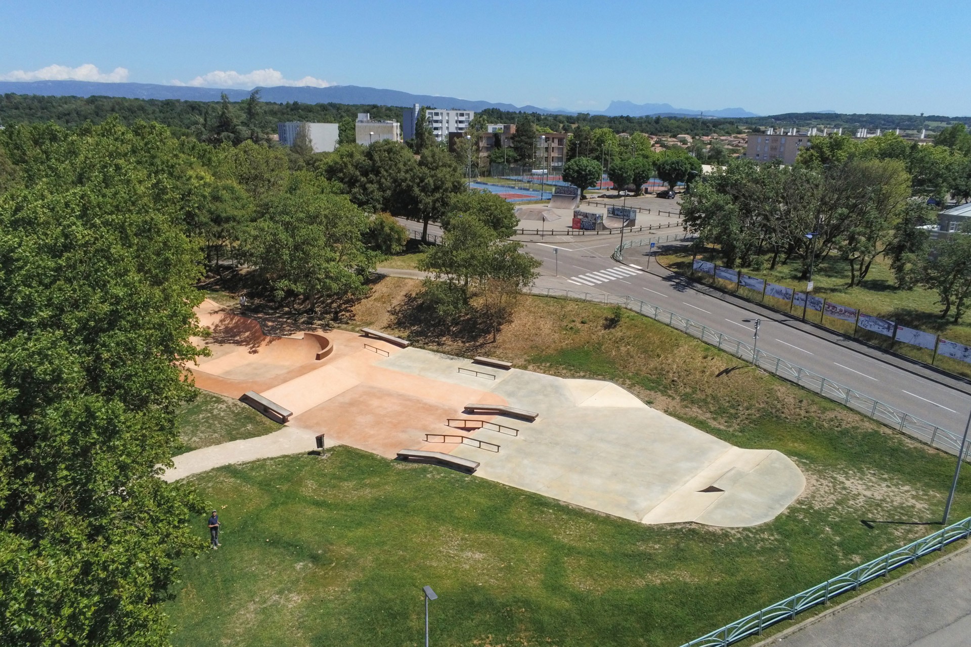 Parc Louis Aragon Skatepark Portes lès Valence Skate Spot 4/5