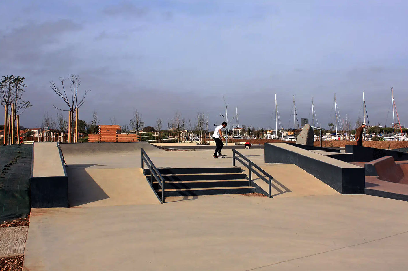 Canal Saint Louis Skatepark Port Saint Louis du Rhône Skate Spot 4/5