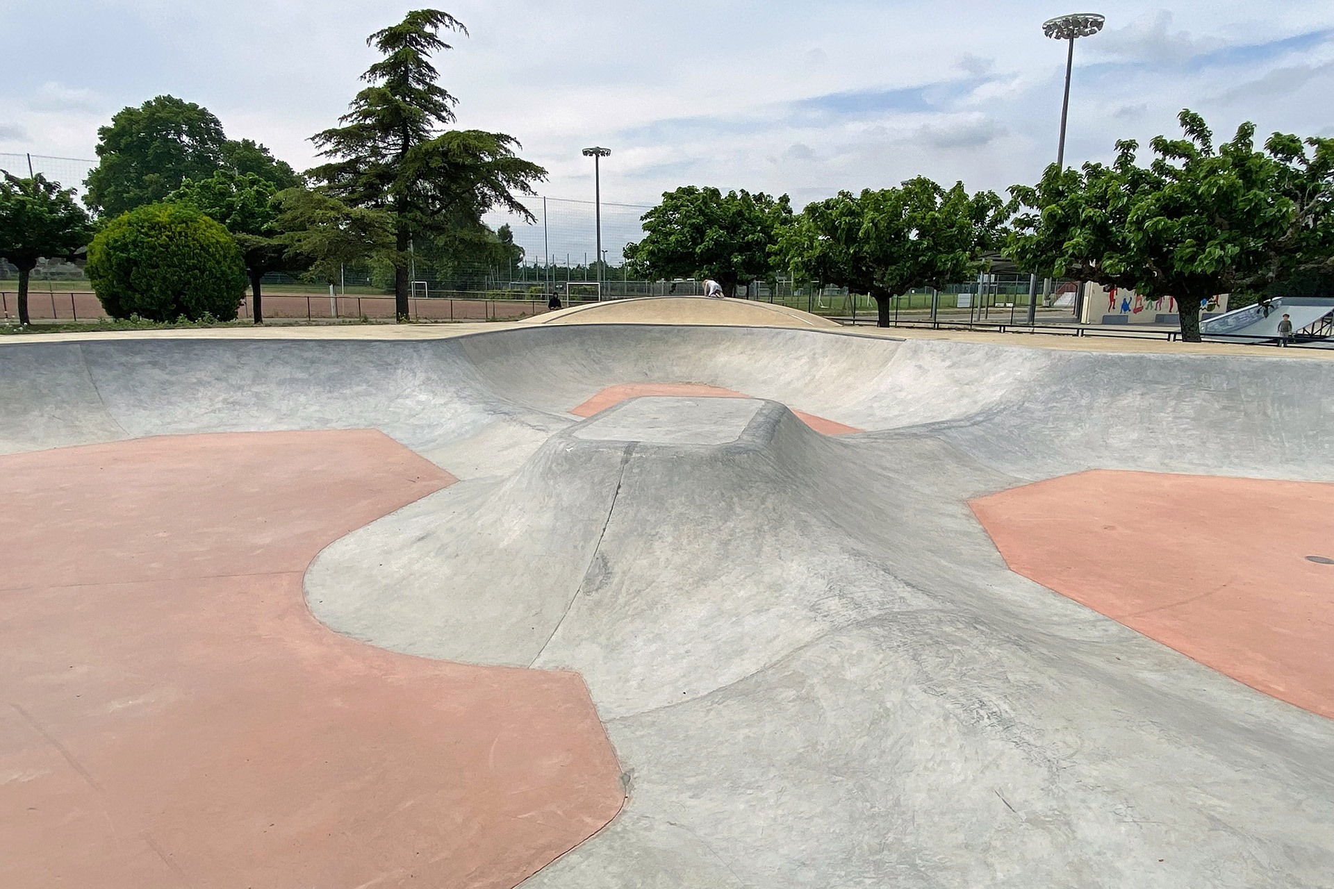 Pierre de Coubertin Bowl Carpentras Skate Spot 4/5