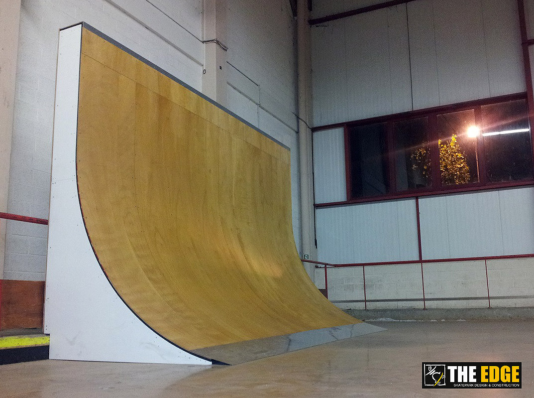 Le Globe Indoor Carvin Skate Spot 3/5