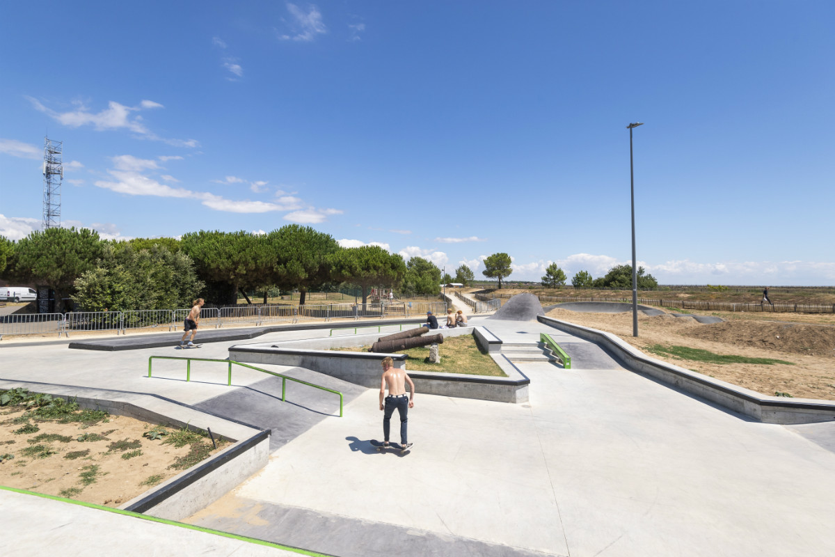 Plan d' Eau Skatepark La Tranche sur Mer Skate Spot 4/5