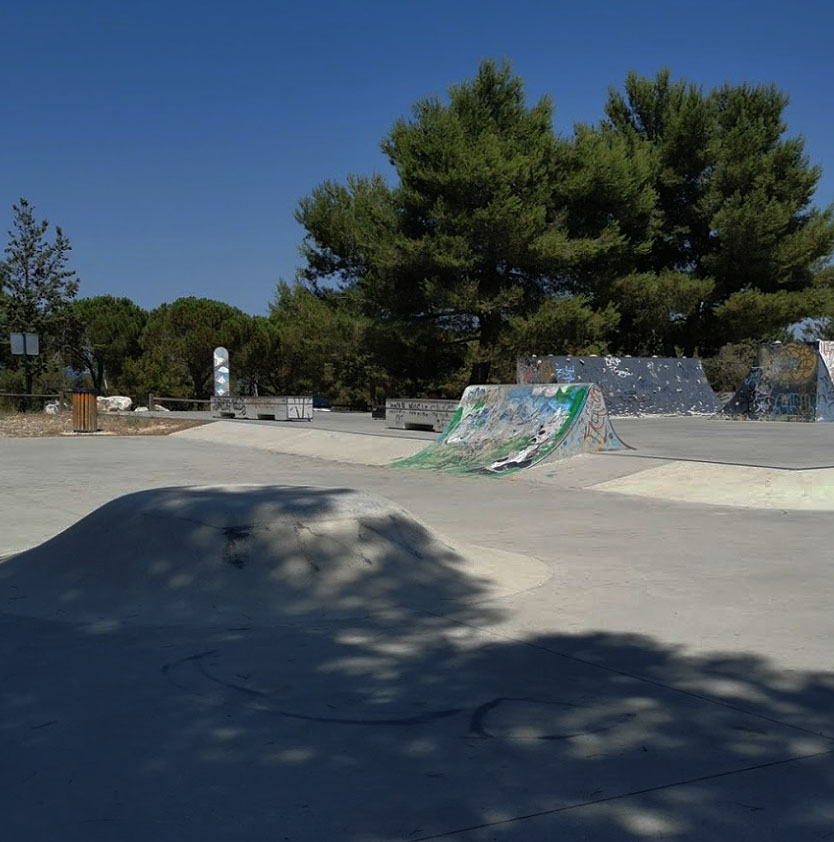 Le Plateau Skatepark Ventabren Skate Spot 3/5