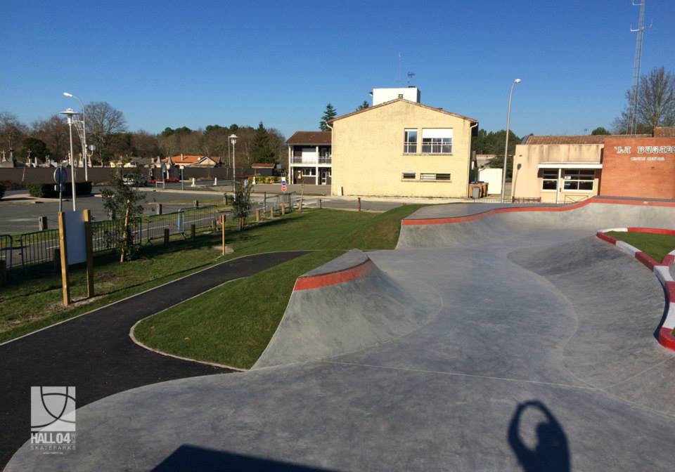 Hôtel de Ville Carcans Skate Spot
