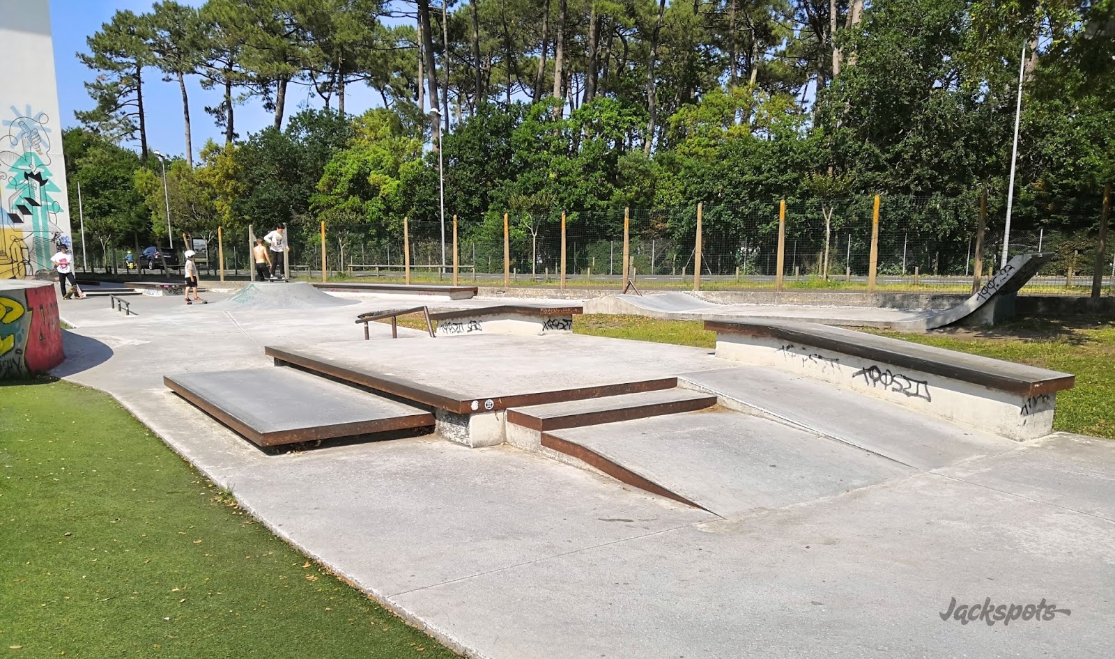 Pôle de Glisse ext Skatepark Capbreton Skate Spot 4/5