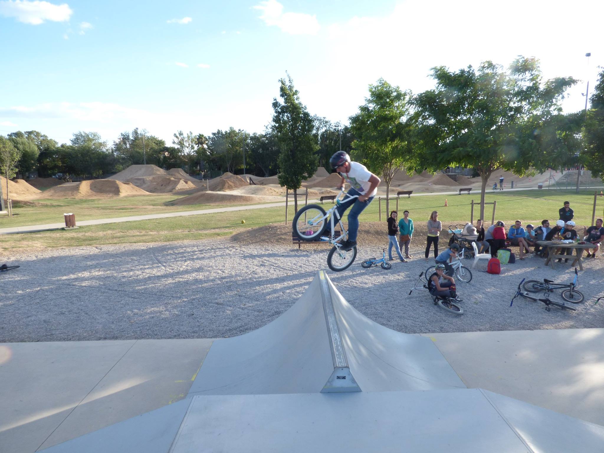 Parc de Sports Urbains Dirt Sérignan Skate Spot 4/5