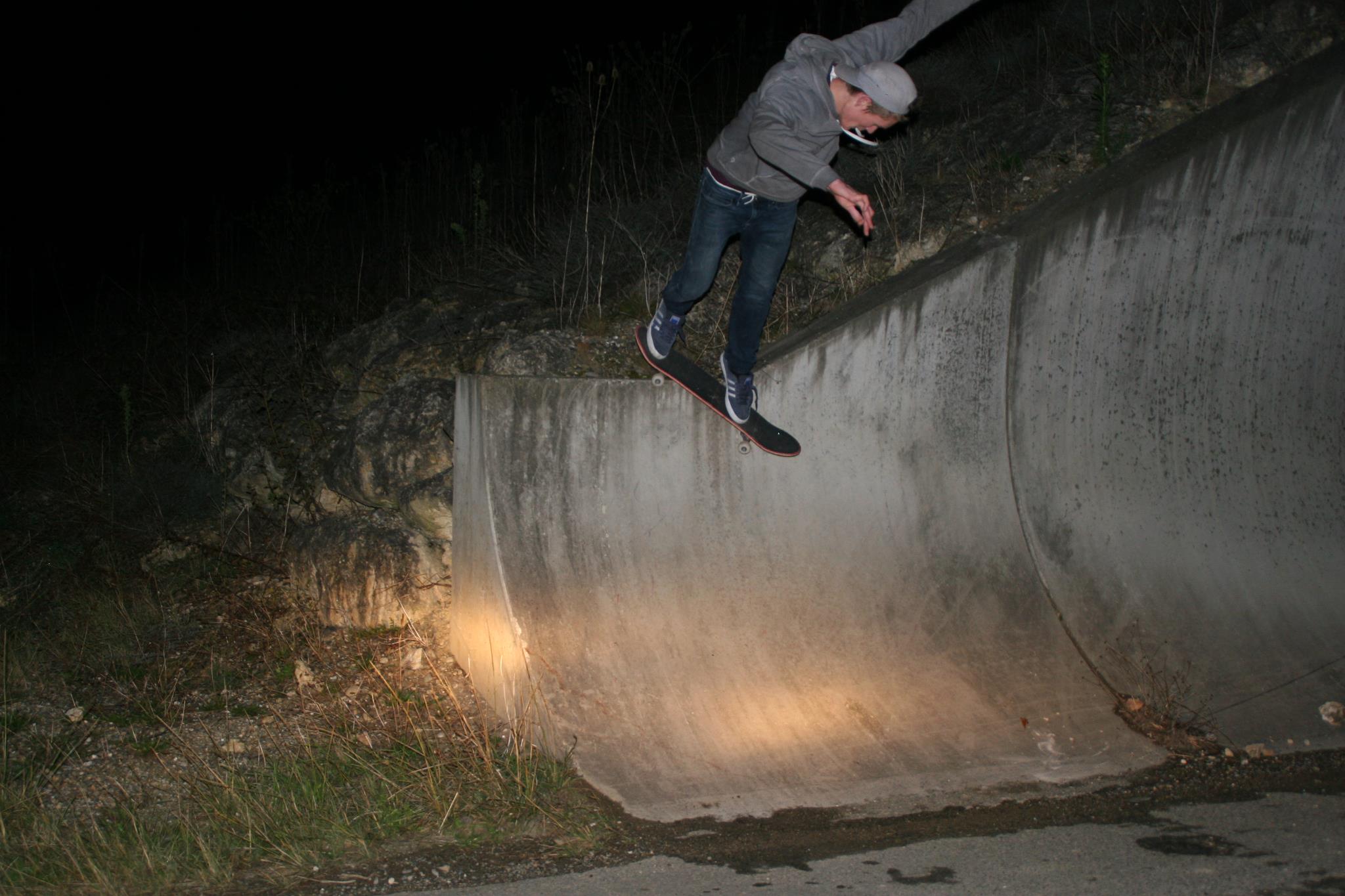 N 124 Do It Yourself Auch Skate Spot 4/5