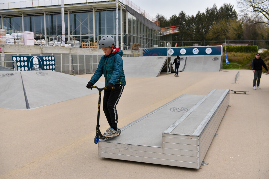 Parc du Pré Leroy Skatepark Niort Skate Spot 2/5