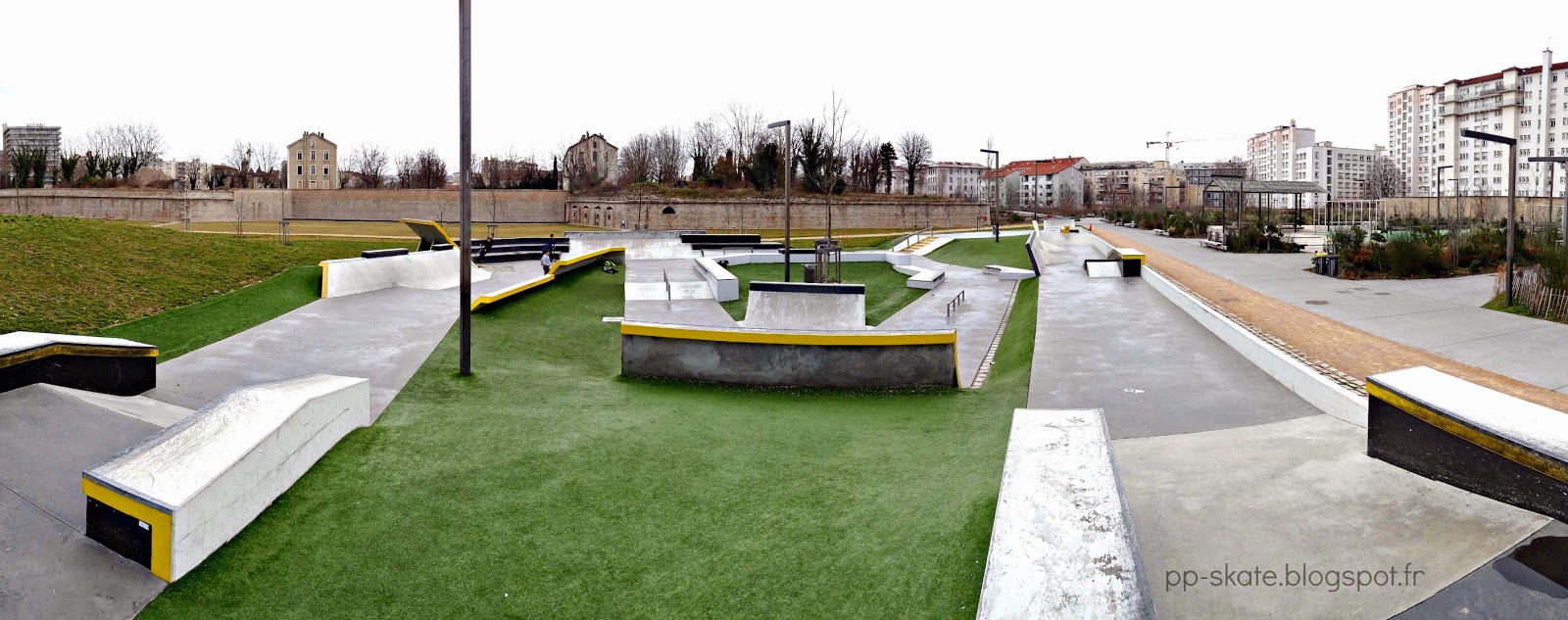 Sergent Blandan Plaza Lyon Skate Spot 4/5