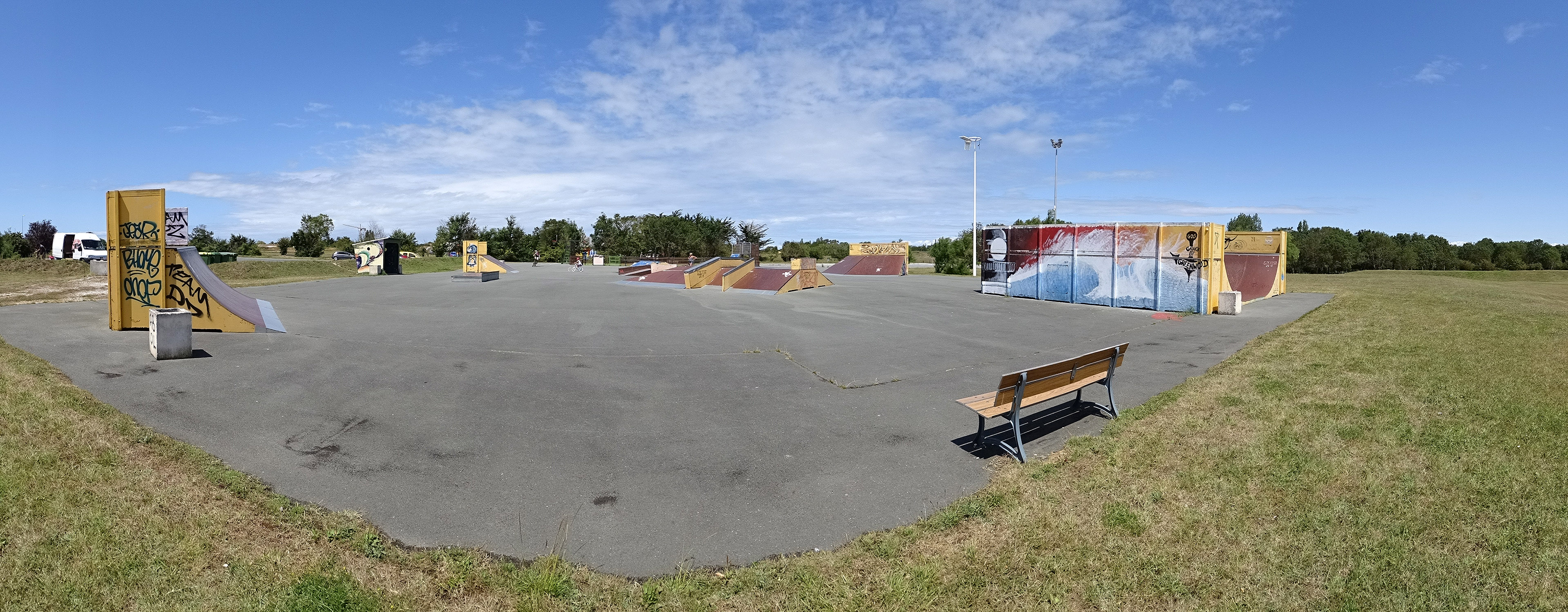 Luna Park Skatepark Saint Georges d' Oléron Skate Spot 3/5