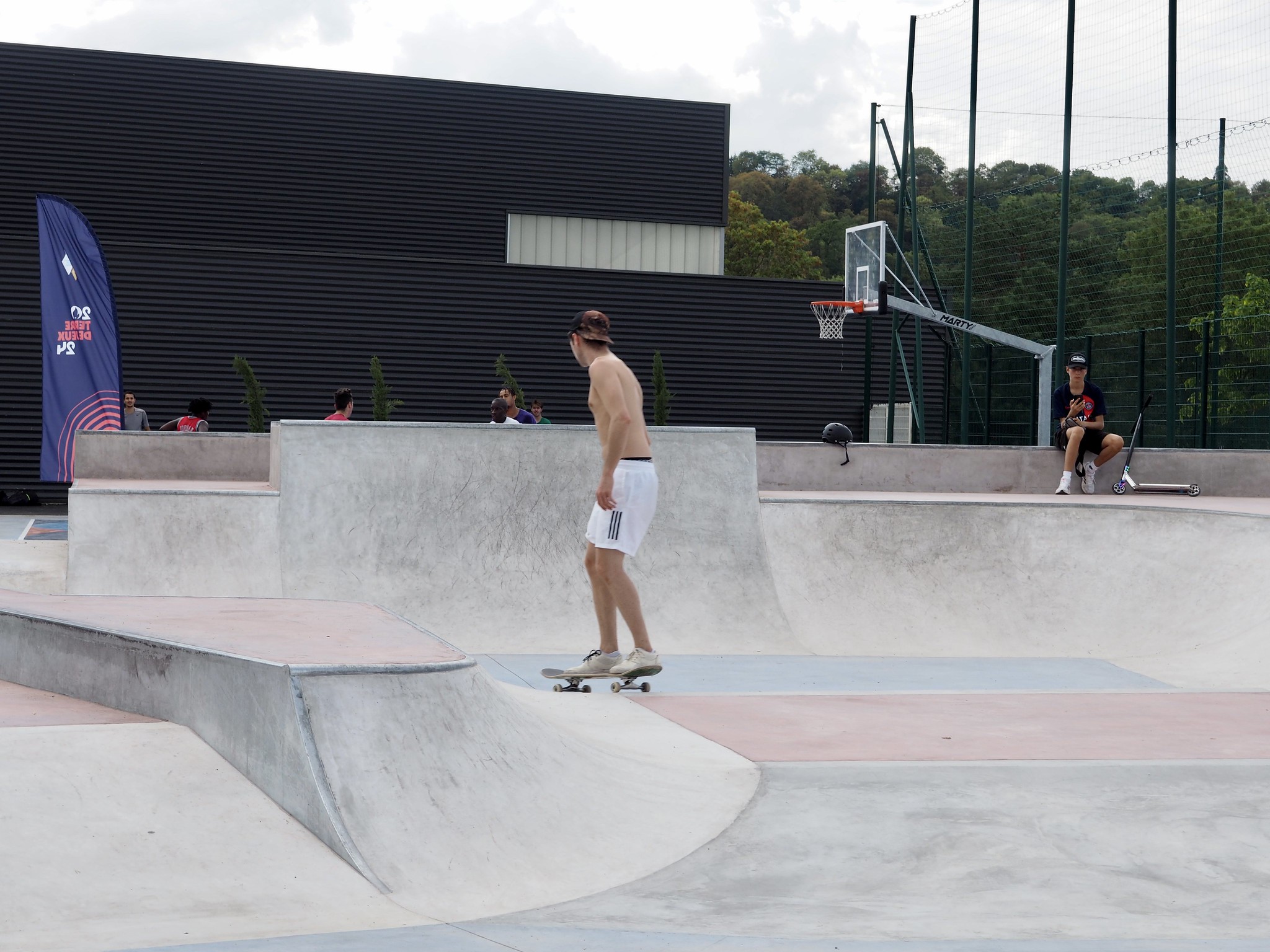 Skoop Skatepark Croissy Sur Seine Skate Spot 3/5