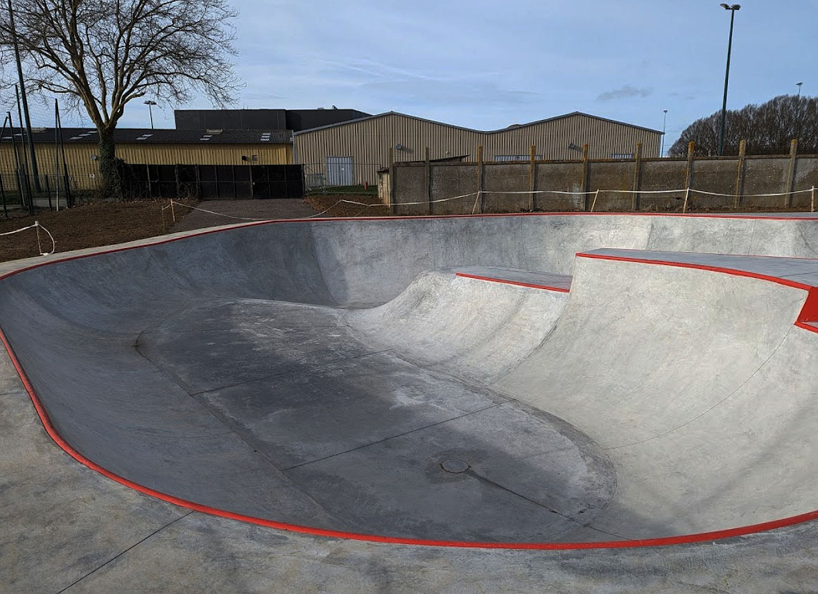 Alençon Skatepark Alençon Skate Spot 4/5
