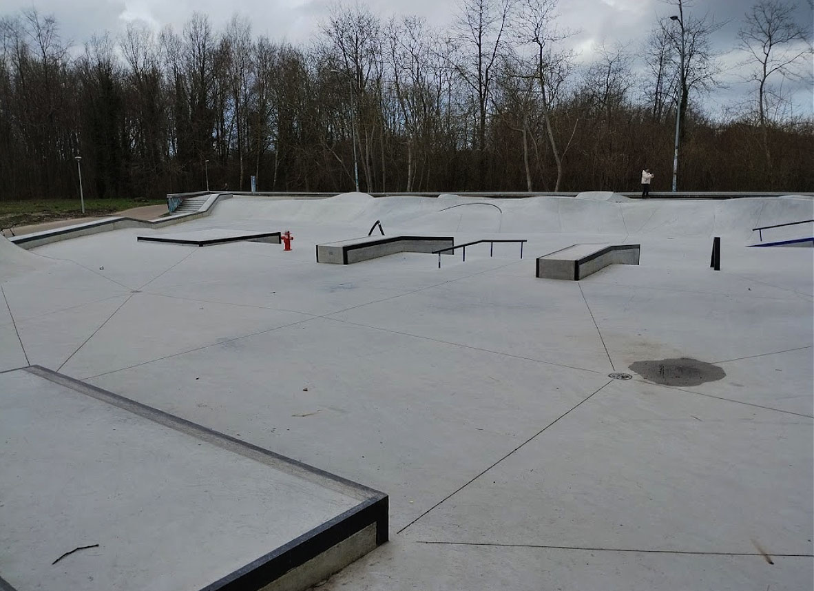 Beatrixpark Skatepark Almere Skate Spot 5/5