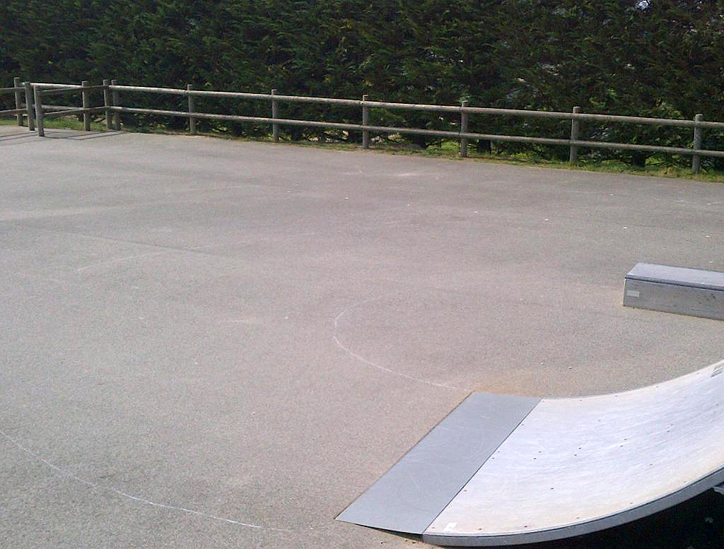 Complexe Sportif Skatepark Crevin Skate Spot 2/5
