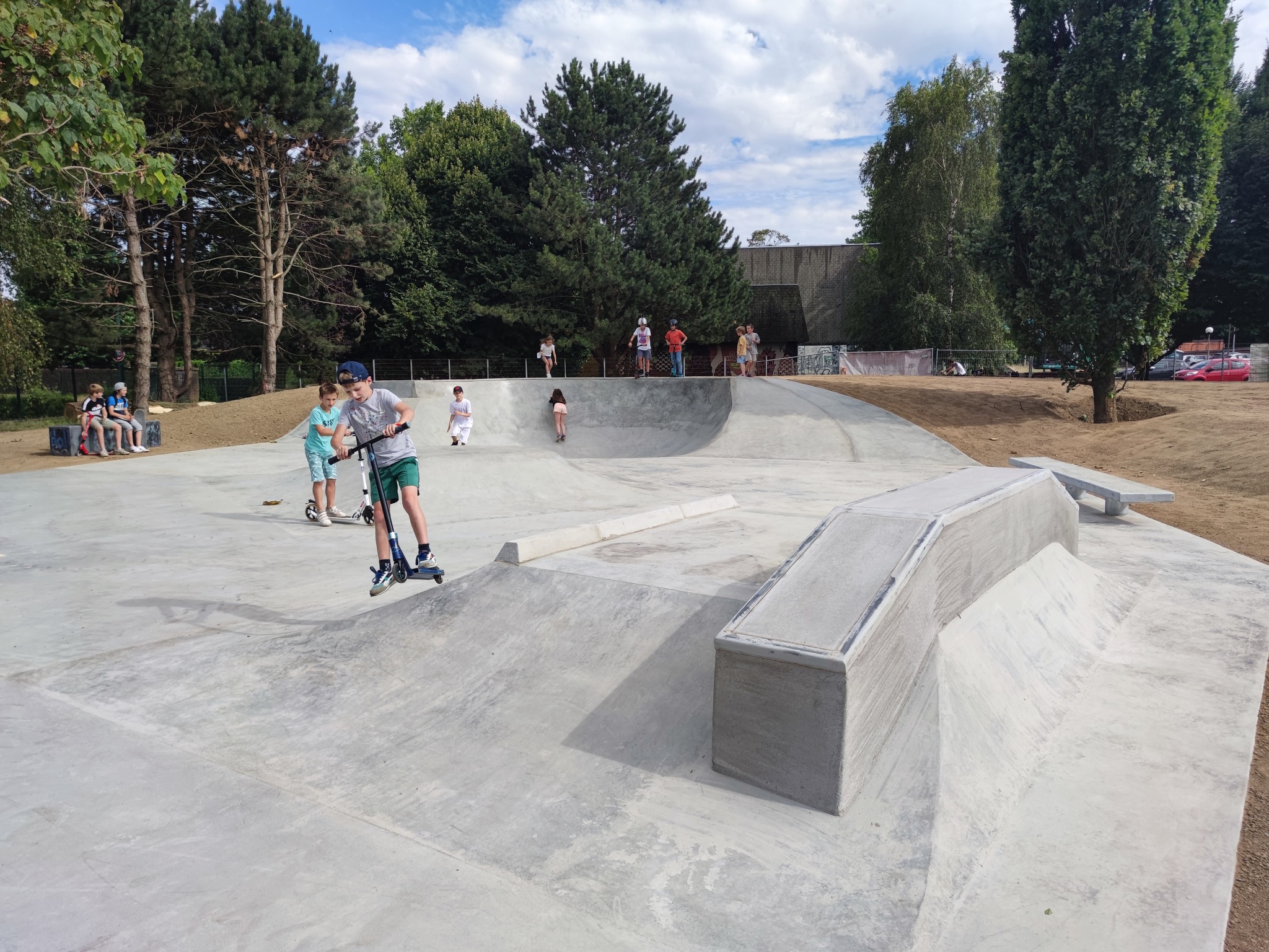 Parc des Sports Skatepark Mouvaux Skate Spot 3/5