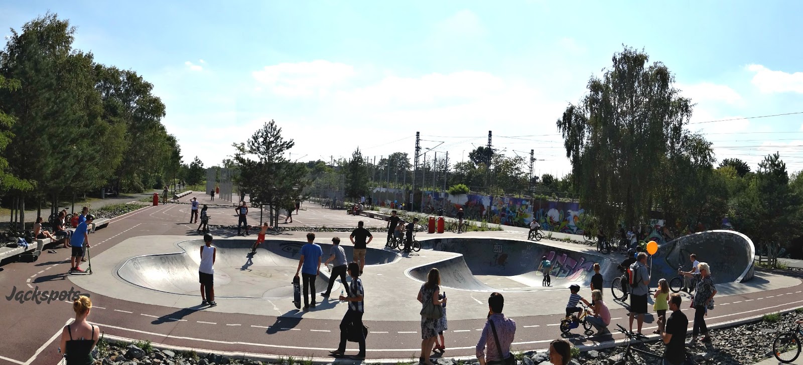 Gleisdreieck Bowl Berlin Skate Spot 4/5