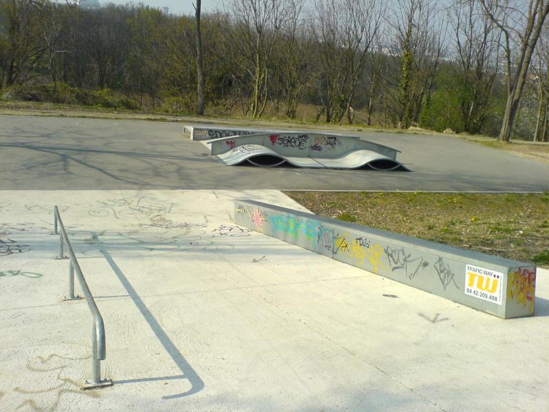 Parc des Templiers Skatepark Épinay sur Orge Skate Spot 2/5