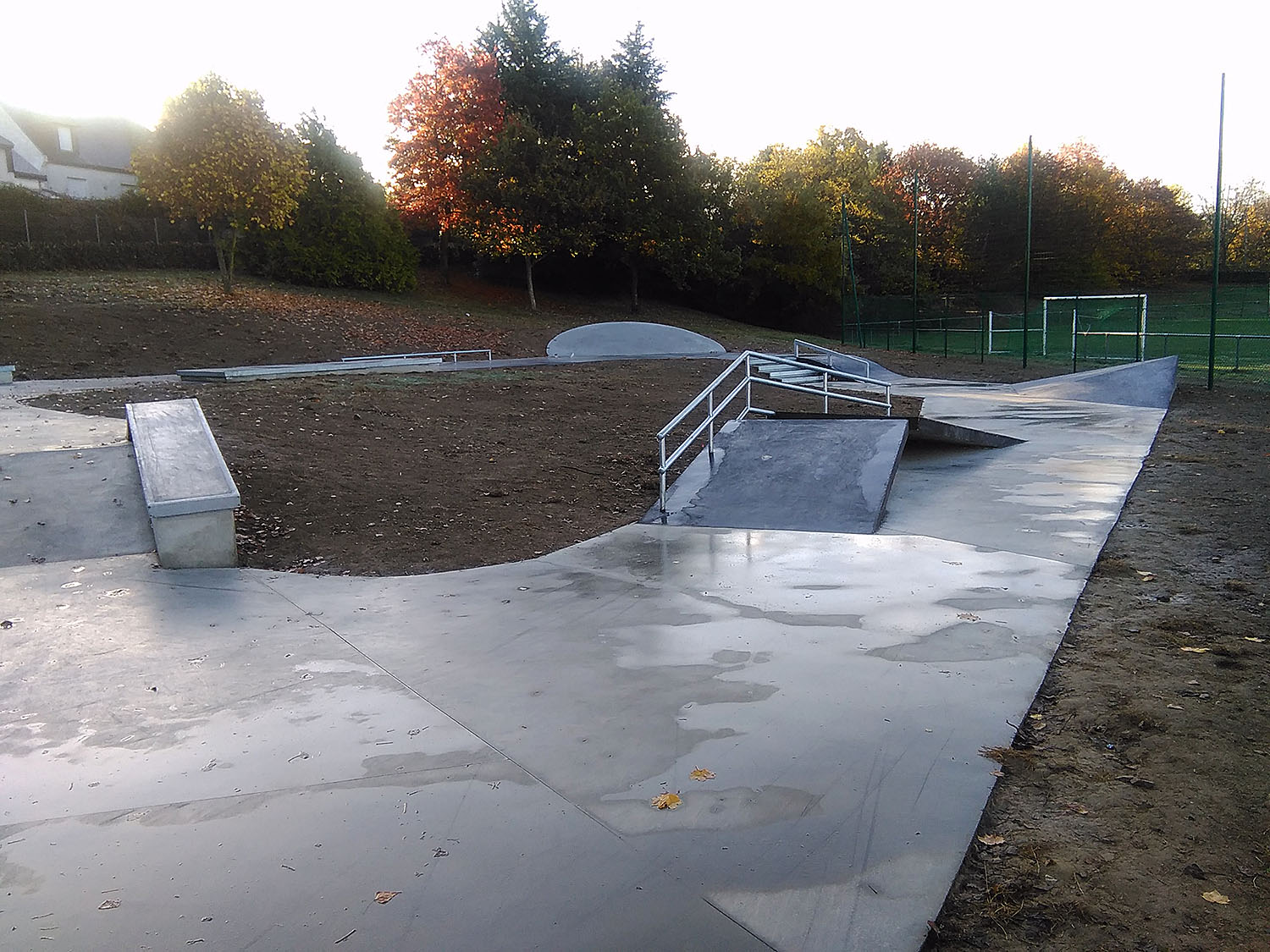 Le Volume Spot Street Vern sur Seiche Skate Spot 3/5
