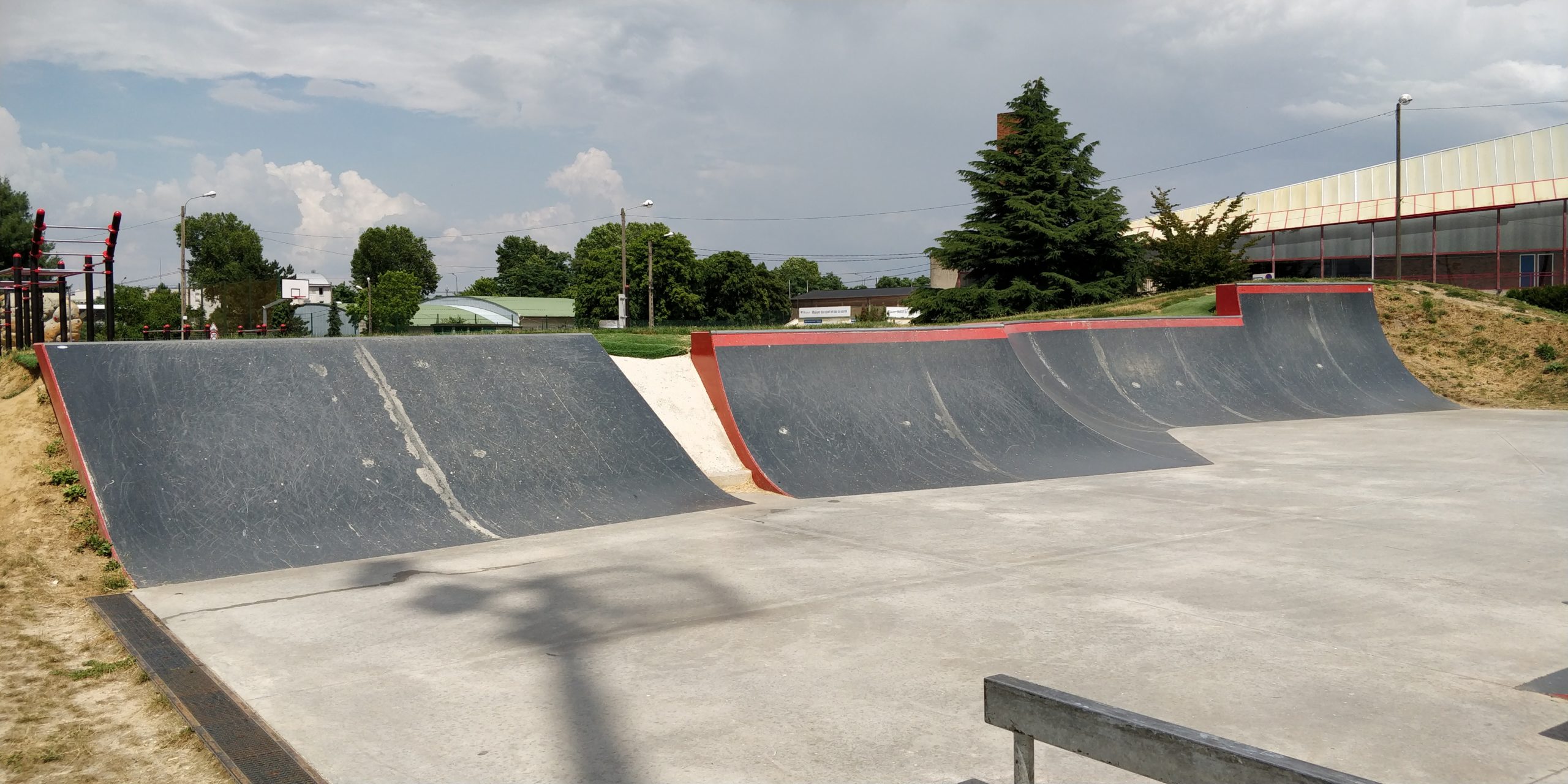 Georges Tauziet Skatepark Meaux Skate Spot 3/5