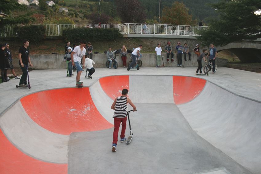 Jardin Couderc Skatepark Mende Skate Spot 3/5