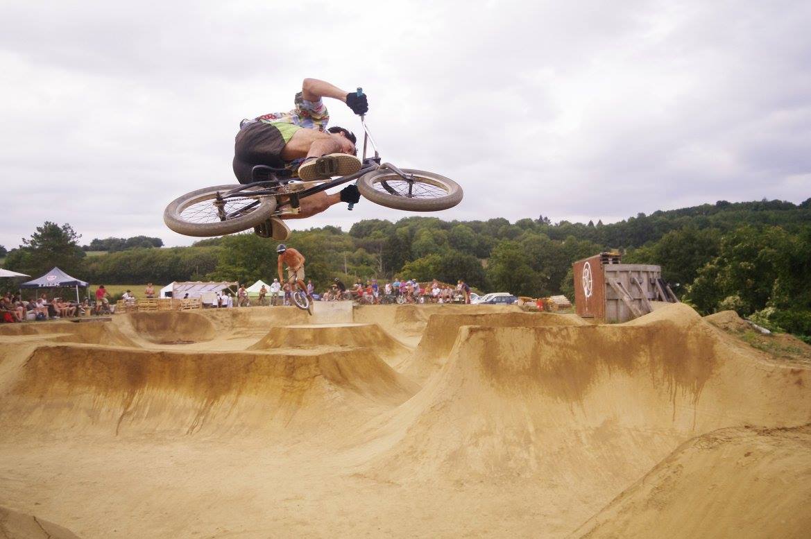 Trail'R Dirt Pouzauges Skate Spot 5/5