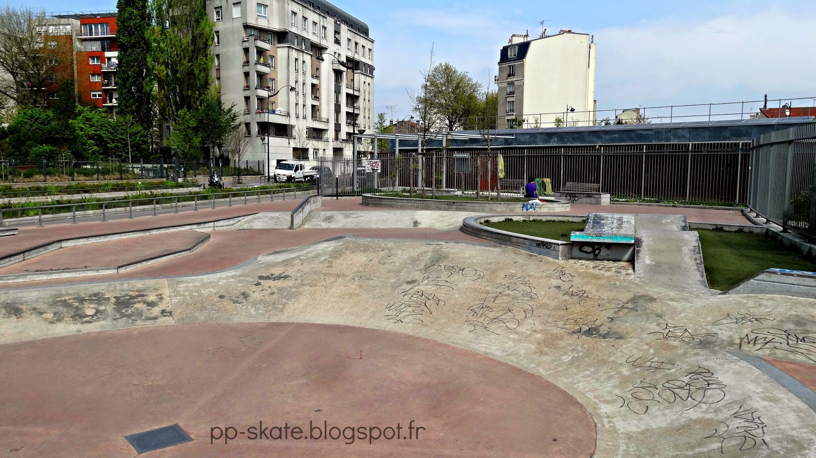 Fougères Skatepark Paris Skate Spot 3/5