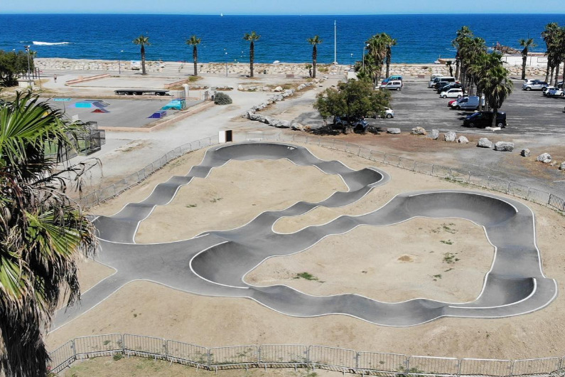 Espace Sportif Pumptrack Sainte-Marie-la-Mer Skate Spot 2/5