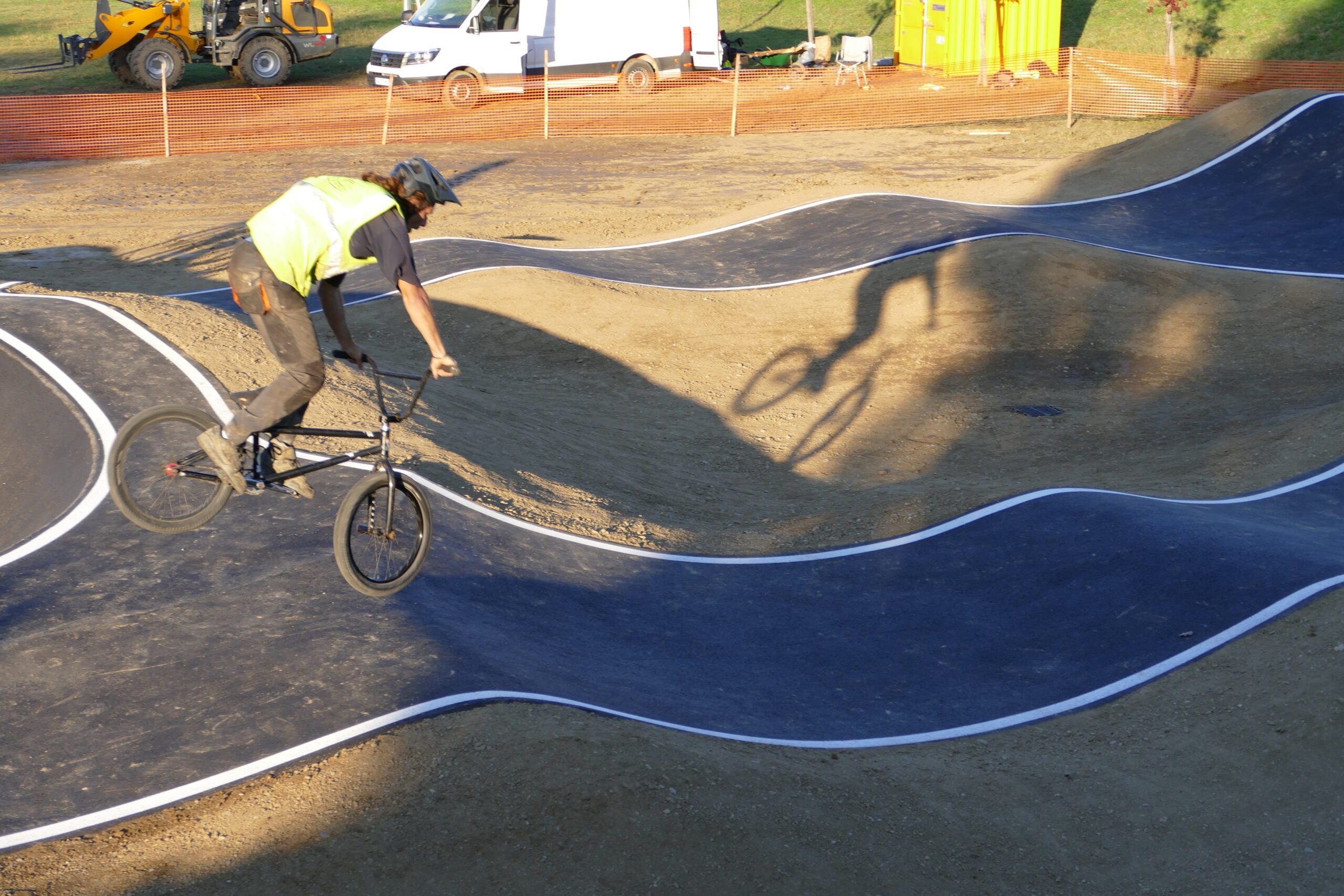 Centre Socio Pumptrack Carbonne Skate Spot 2/5