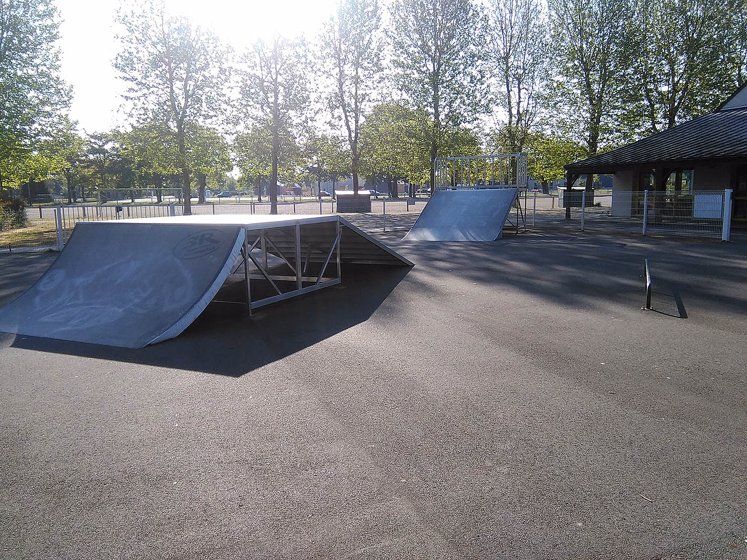 Local Jeunes Skatepark Petit-Mars Skate Spot 1/5