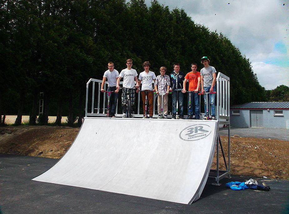 Piscine Skatepark La Gacilly Skate Spot 1/5