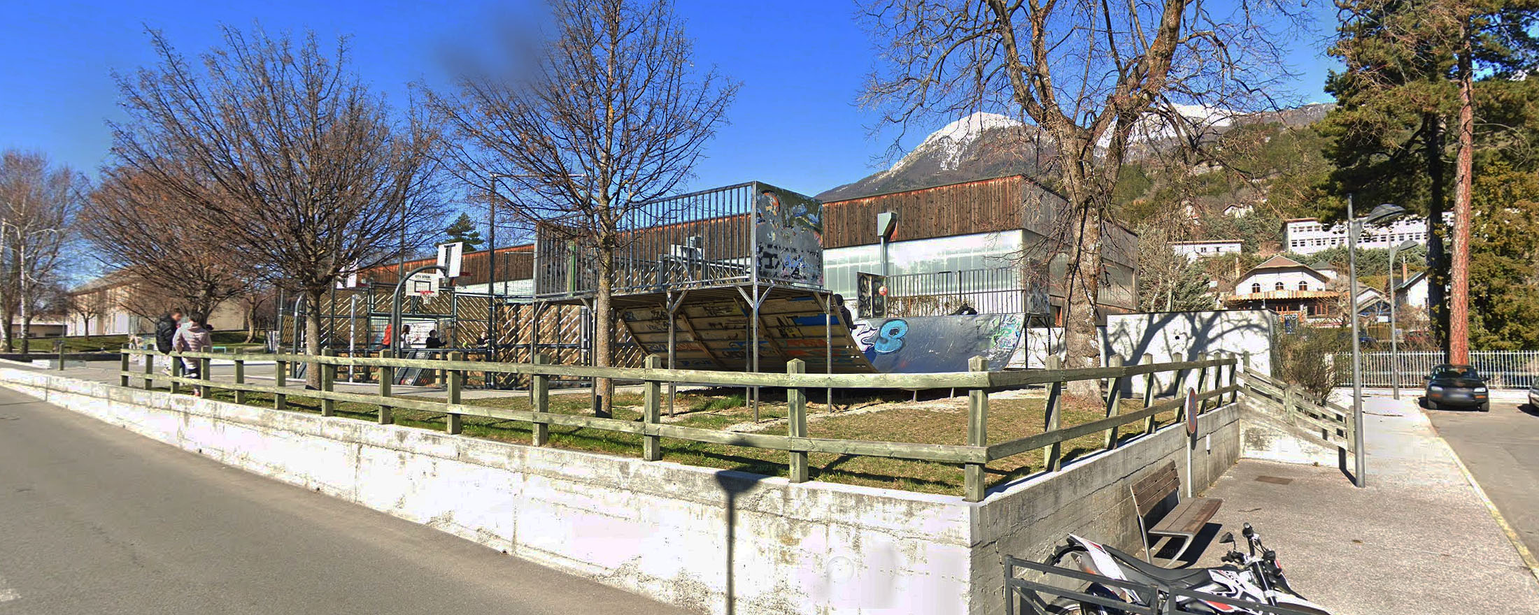 Gare Skatepark Embrun Skate Spot 2/5