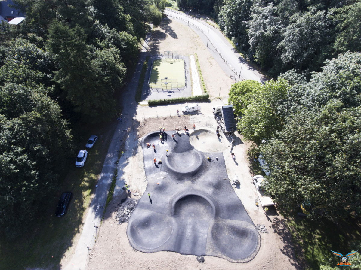 Salle Des Fêtes Pumptrack Caudan Skate Spot 3/5