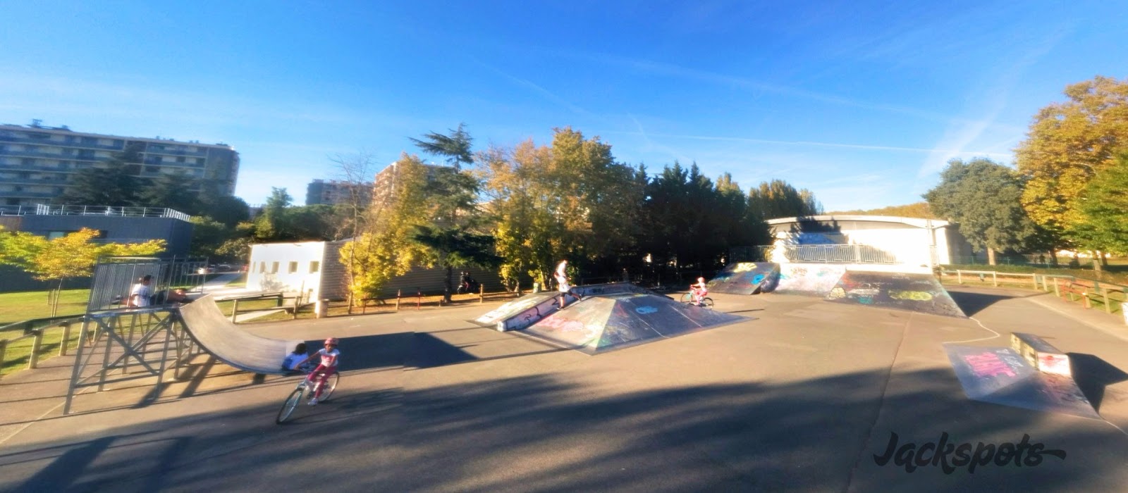 Rangueil Skatepark Toulouse Skate Spot 2/5